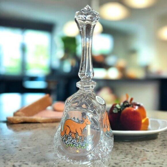 VINTAGE ARTMARK CHICAGO LTD 1990 Rare Mama and Baby Kangaroo Glass Bell - Picture 3 of 7